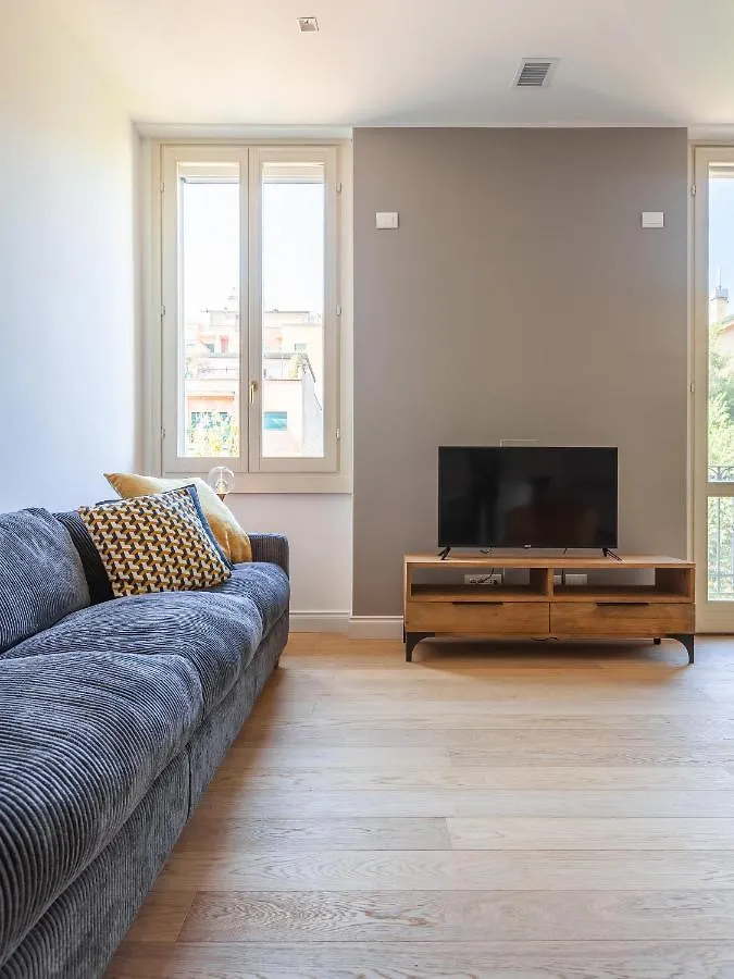 Easyhomes-Solera Milan Apartment